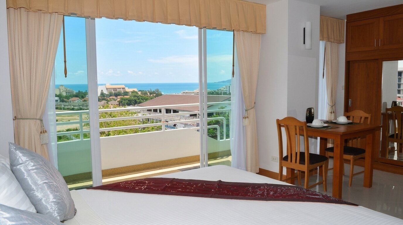 Spacious 46 sqm Sea View Studio in Quiet Jomtien — photo 1