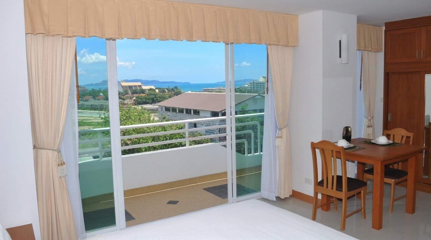 Spacious 46 sqm Sea View Studio in Quiet Jomtien — photo 5