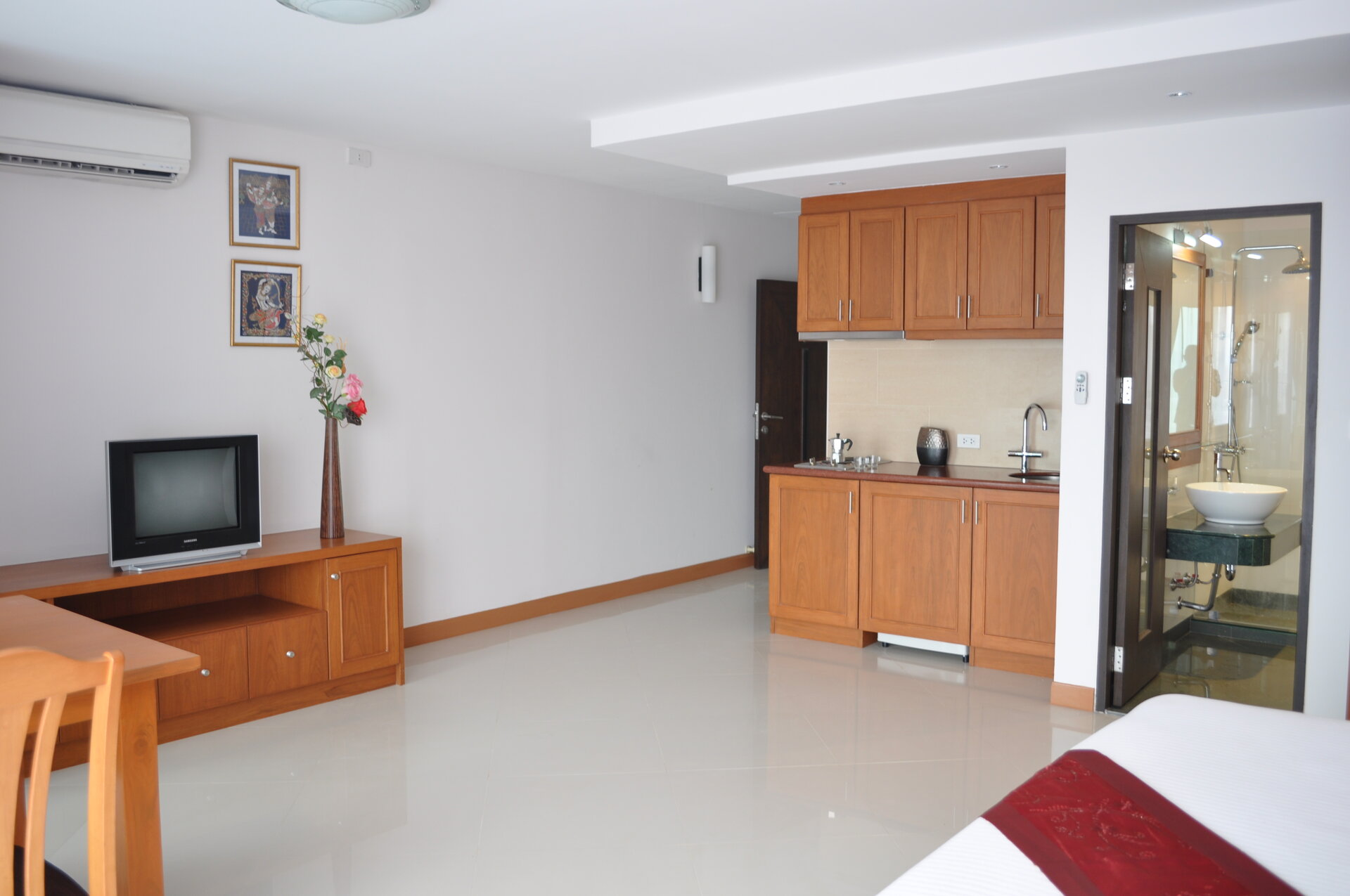 Spacious 46 sqm Sea View Studio in Quiet Jomtien — photo 10