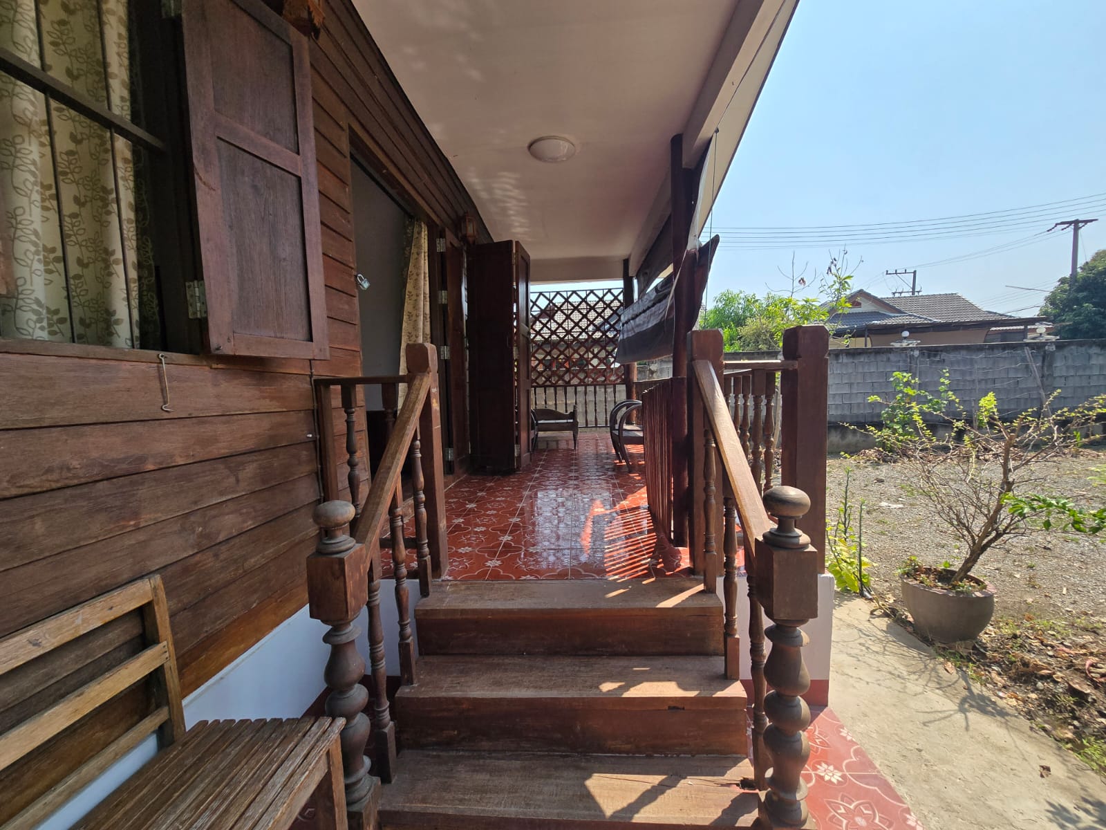 Peaceful Organic Garden Wooden Home on Massive 1,048 sqm Land — photo 3