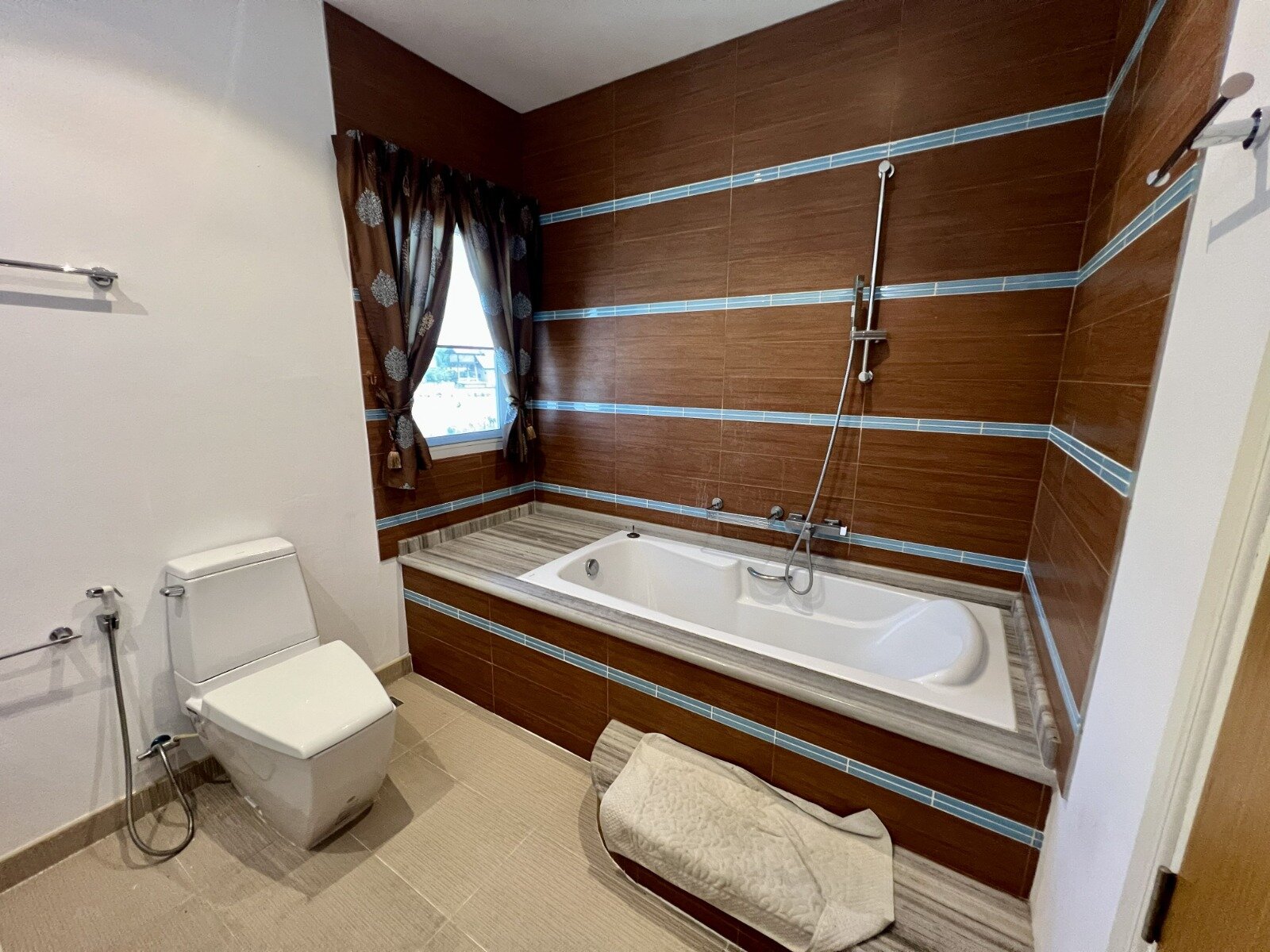 Luxury 7-Bed, 5-Bath Villa on 600 sqm Land in Prime Jomtien — photo 9