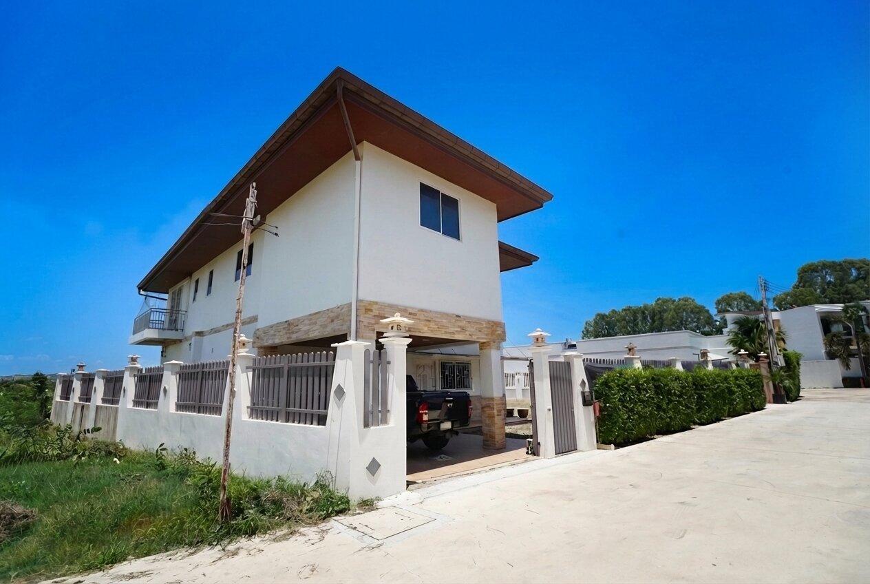 Luxury 7-Bed, 5-Bath Villa on 600 sqm Land in Prime Jomtien — photo 3